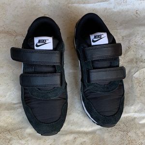Nike kids shoes